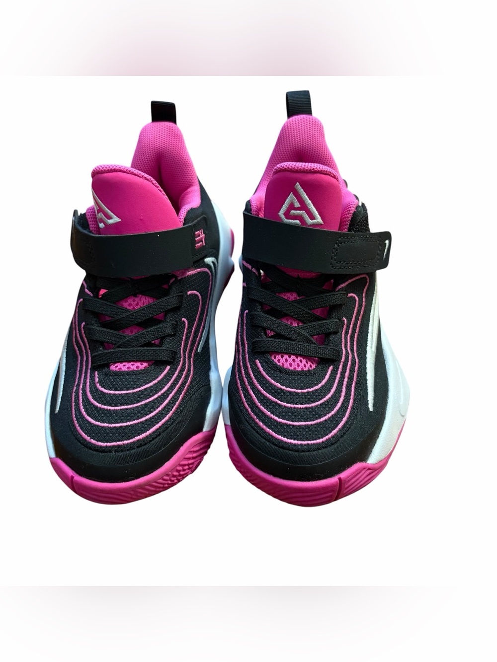 Nike Giannis Immortality Kids Sneakers in Black & Pink 10.5C